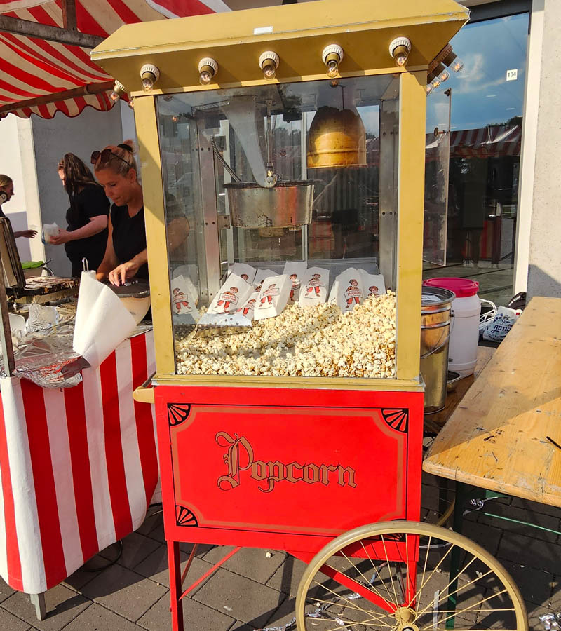Popcornmaschine mit 200 Portionen 